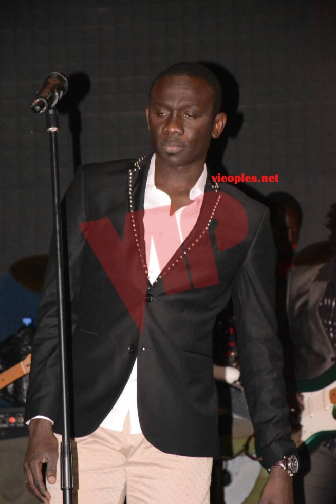 55 IMAGES : Dans la chaleur du Ravin, Pape Diouf met son "YEUNGUEL GUEUSSEM" en avant. Sortie Officielle le 14? 55 IMAGES : Dans la chaleur du Ravin, Pape Diouf met son "YEUNGUEL GUEUSSEM" en avant. Sortie Officielle le 14?