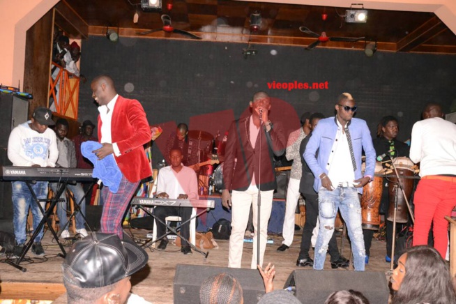 55 IMAGES : Dans la chaleur du Ravin, Pape Diouf met son "YEUNGUEL GUEUSSEM" en avant. Sortie Officielle le 14? 55 IMAGES : Dans la chaleur du Ravin, Pape Diouf met son "YEUNGUEL GUEUSSEM" en avant. Sortie Officielle le 14?