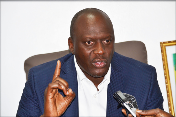 Benoît Sambou attaque l'opposition: "Je ne vois pas dans cette opposition quelqu'un d'assez crédible pour faire face à Macky Sall" Benoît Sambou attaque l'opposition: "Je ne vois pas dans cette opposition quelqu'un d'assez crédible pour faire face à Macky Sall"