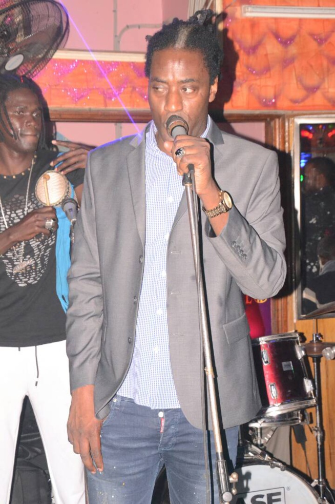 Aprés le succés de son anniversaire, Mame GOOR chauffe le Club Gaindé VIP et promet le feu le vendredi 16 au Saraba. Aprés le succés de son anniversaire, Mame GOOR chauffe le Club Gaindé VIP et promet le feu le vendredi 16 au Saraba.