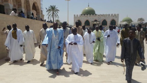 10 jours à Touba: Idrissa Seck drague l’électorat mouride 10 jours à Touba: Idrissa Seck drague l’électorat mouride