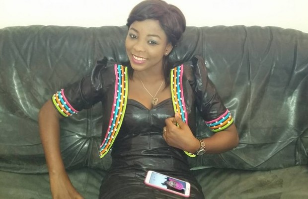 La belle Amina Guèye de la Sen TV , s’est pendue La belle Amina Guèye de la Sen TV , s’est pendue