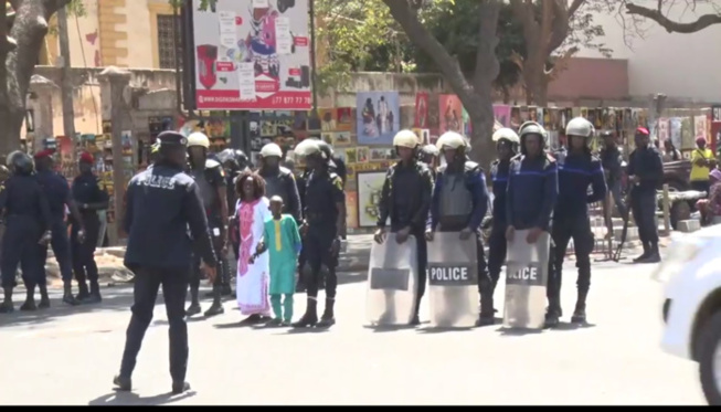 Sit-in de l’opposition : un karimiste s’offre en holocauste Sit-in de l’opposition : un karimiste s’offre en holocauste