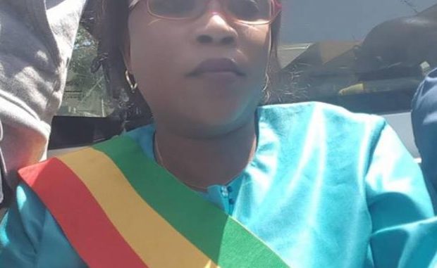 Arrêt sur image- la députée Marie Sow Ndiaye arrêtée par la police Arrêt sur image- la députée Marie Sow Ndiaye arrêtée par la police