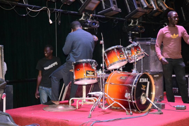 JOUR J SARGAL DJIGUENE avec Baye Ndiaye Albourakh Events: Waly Seck en mode Sound Check promet un spectacle de feu au Grand Theatre ce soir à Guichet Fermé.