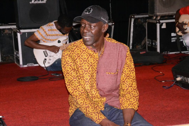 JOUR J SARGAL DJIGUENE avec Baye Ndiaye Albourakh Events: Waly Seck en mode Sound Check promet un spectacle de feu au Grand Theatre ce soir à Guichet Fermé.