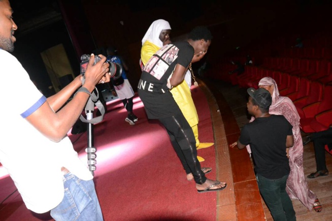 JOUR J SARGAL DJIGUENE avec Baye Ndiaye Albourakh Events: Waly Seck en mode Sound Check promet un spectacle de feu au Grand Theatre ce soir à Guichet Fermé.