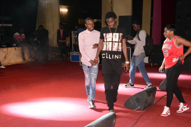 JOUR J SARGAL DJIGUENE avec Baye Ndiaye Albourakh Events: Waly Seck en mode Sound Check promet un spectacle de feu au Grand Theatre ce soir à Guichet Fermé.