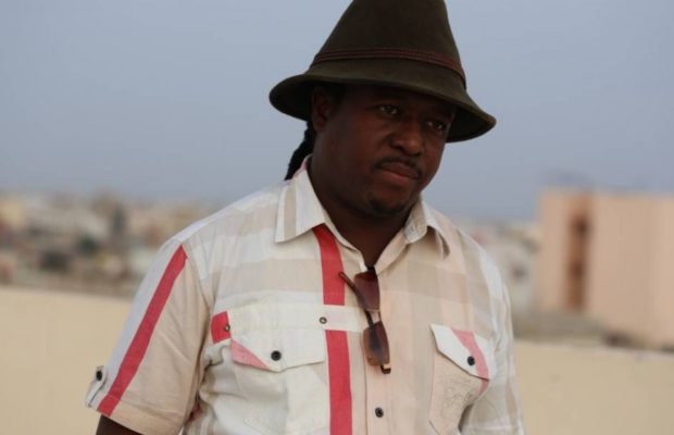 Découvrez le magnifique geste de la première dame pour le chanteur malade Daby Baldé ! Découvrez le magnifique geste de la première dame pour le chanteur malade Daby Baldé !