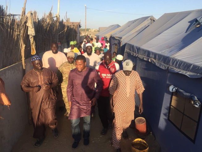 Le Président BOUGANE GUEYE en bon Saint Louis est allé rendre visite aux 200 familles sinistrés