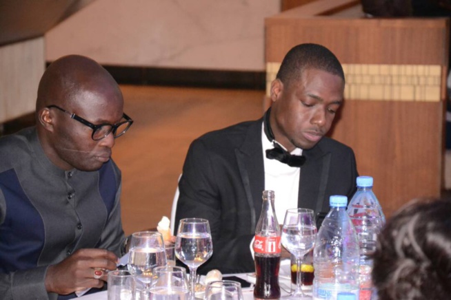 Les belles "Sangne Sé" des Sénégalais présentent à la 1 ere édition Tapis Rouge Chic & Élégant de la collection Mata Style. Les belles "Sangne Sé" des Sénégalais présentent à la 1 ere édition Tapis Rouge Chic & Élégant de la collection Mata Style.