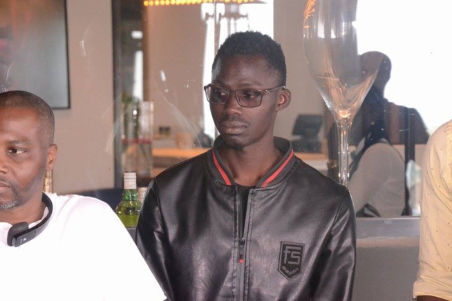 1 an ça se féte,KING FM qui vient de faire un chiffre d'affaire de plus de 100 millions , le Directeur de la radio Boubacar Diallo face à la presse, j'ai atteint mon objectif face à Youssou Ndour.