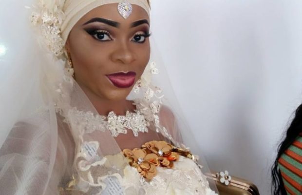 Sokhna Mané Thiam, fille « Thiamas » de la SenTv devient Mme Diassé… Sokhna Mané Thiam, fille « Thiamas » de la SenTv devient Mme Diassé…