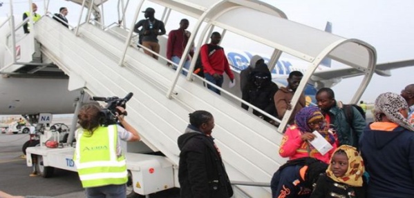 Sénégal: 102 migrants rapatriés volontairement de la Libye Sénégal: 102 migrants rapatriés volontairement de la Libye