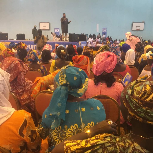 THIES Adopte "Gueum Sa Bopp"du président Bougane Guéye. No comment voir Photos THIES Adopte "Gueum Sa Bopp"du président Bougane Guéye. No comment voir Photos