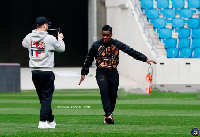 Black M tourne un clip avec les Lions de la Téranga !