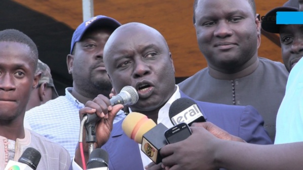 Idrissa Seck sur la Présidentielle : "Macky sait qu'il va perdre 10 à 15 points sur son..." Idrissa Seck sur la Présidentielle : "Macky sait qu'il va perdre 10 à 15 points sur son..."