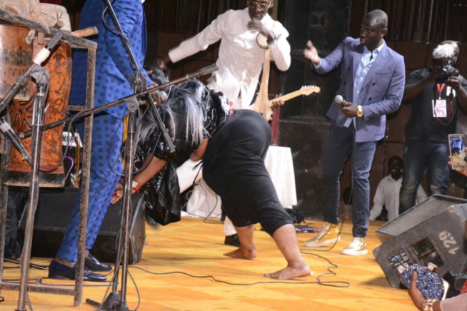 A guichet fermé, Pape Diouf monopolise le coeur des Gambiens ce samedi 31 Mars. A guichet fermé, Pape Diouf monopolise le coeur des Gambiens ce samedi 31 Mars.