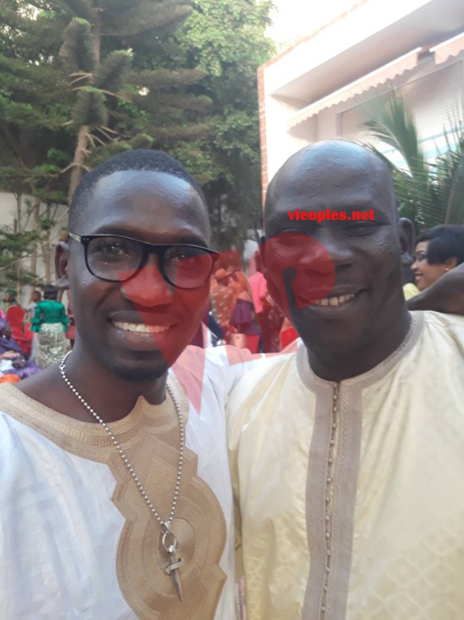 Les images du mariage de Amina Poté qui est désormais madame Cissé. Les images du mariage de Amina Poté qui est désormais madame Cissé.