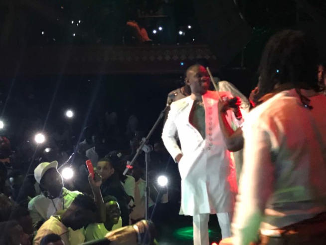 En images: Pape Diouf ferme les portes à SAO PAULO, un "grand bégué" explosif chez les Brésiliens. En images: Pape Diouf ferme les portes à SAO PAULO, un "grand bégué" explosif chez les Brésiliens.