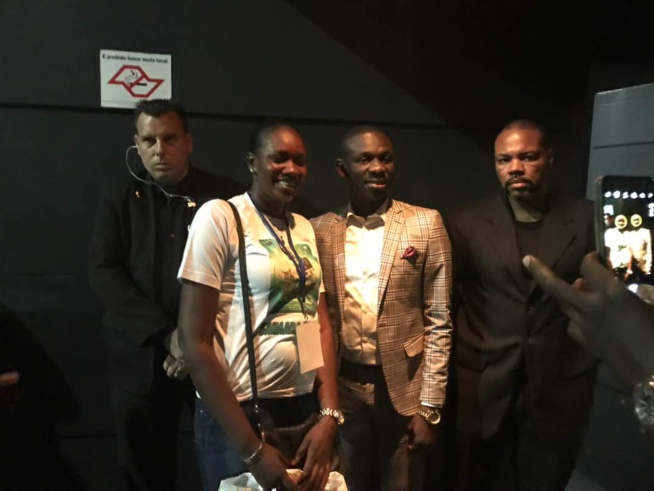 En images: Pape Diouf ferme les portes à SAO PAULO, un "grand bégué" explosif chez les Brésiliens. En images: Pape Diouf ferme les portes à SAO PAULO, un "grand bégué" explosif chez les Brésiliens.