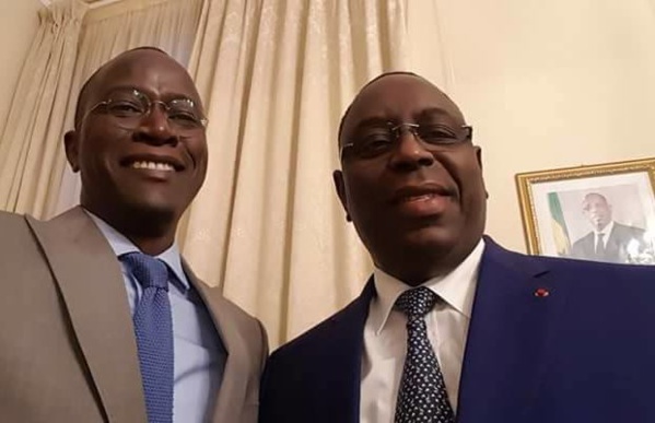 04 avril 2018 : Yakham Codou Ndendé Mbaye sort son « riti » et chante Macky