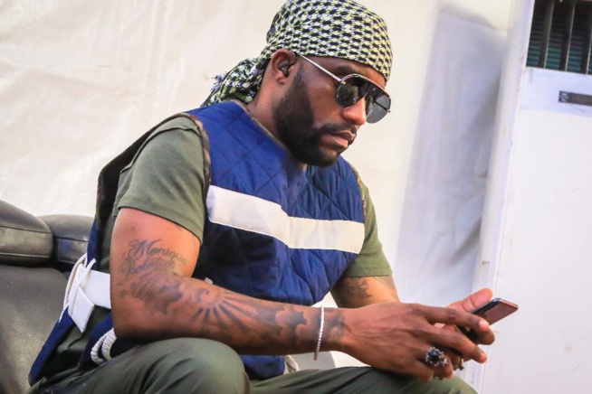 FALLY IPUPA: J’étais tombé amoureux d’une jeune fille chanteuse Africaine, elle m’a répondu, je vais vous…
