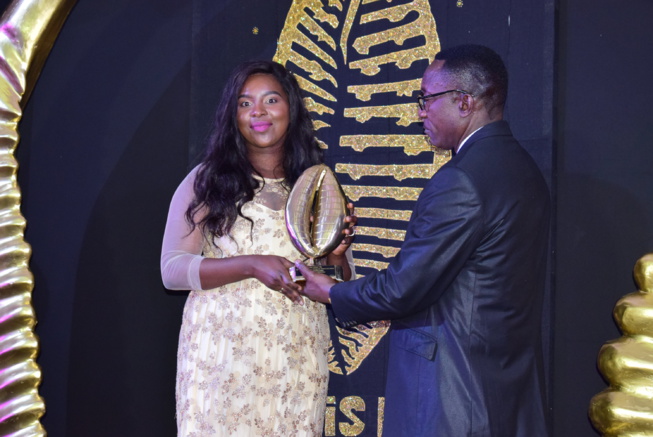 14 EDITIONS DE LA CEREMONIE LA PLUS PRESTIGIEUSE DE REMISES DE DISTINCTIONS EN AFRIQUE: LES CAURIS D'OR. IMAGES 14 EDITIONS DE LA CEREMONIE LA PLUS PRESTIGIEUSE DE REMISES DE DISTINCTIONS EN AFRIQUE: LES CAURIS D'OR. IMAGES