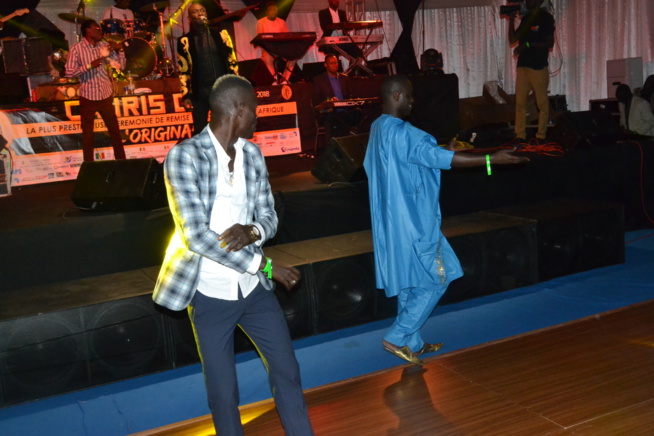 14 EDITIONS CAURIS D'OR: Pape Diouf chauffe la plus prestigieuse céremonie de remises de distinctions de l'Afrique. 14 EDITIONS CAURIS D'OR: Pape Diouf chauffe la plus prestigieuse céremonie de remises de distinctions de l'Afrique.