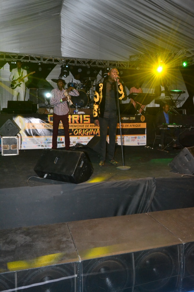 14 EDITIONS CAURIS D'OR: Pape Diouf chauffe la plus prestigieuse céremonie de remises de distinctions de l'Afrique. 14 EDITIONS CAURIS D'OR: Pape Diouf chauffe la plus prestigieuse céremonie de remises de distinctions de l'Afrique.