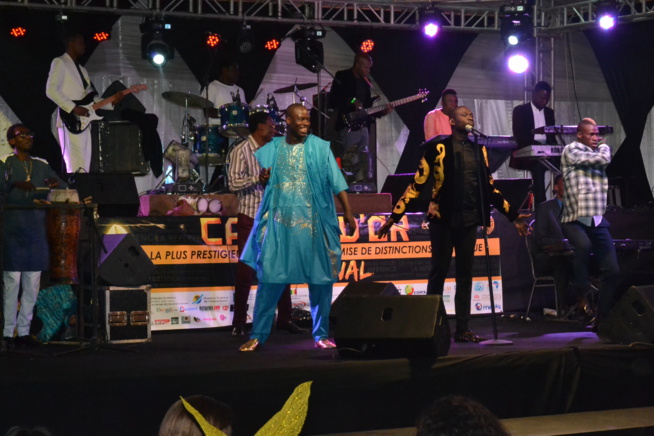 14 EDITIONS CAURIS D'OR: Pape Diouf chauffe la plus prestigieuse céremonie de remises de distinctions de l'Afrique. 14 EDITIONS CAURIS D'OR: Pape Diouf chauffe la plus prestigieuse céremonie de remises de distinctions de l'Afrique.