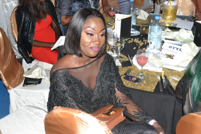 La styliste Ndeye Fatou Sy de DIODIO COUTURE qui a habillé les hôtesses de la 14 eme éditions des Cauris d'or 2018. La styliste Ndeye Fatou Sy de DIODIO COUTURE qui a habillé les hôtesses de la 14 eme éditions des Cauris d'or 2018.