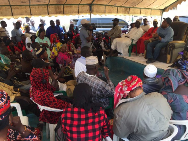 Thiaroye : Le maire refuse la salle polyvalente à Gueum sa Bopp, les commerçants du marché Thiaroye se mobilisent et acceuillent le Président Bougane Gueye à travers des visites de proximité.. Bravo Gueum Sa Bopp marché Thiaroye...