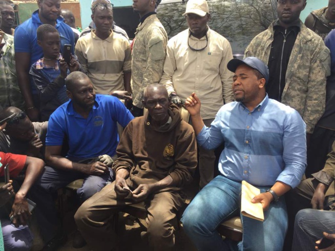 Thiaroye : Le maire refuse la salle polyvalente à Gueum sa Bopp, les commerçants du marché Thiaroye se mobilisent et acceuillent le Président Bougane Gueye à travers des visites de proximité.. Bravo Gueum Sa Bopp marché Thiaroye... Thiaroye : Le maire refuse la salle polyvalente à Gueum sa Bopp, les commerçants du marché Thiaroye se mobilisent et acceuillent le Président Bougane Gueye à travers des visites de proximité.. Bravo Gueum Sa Bopp marché Thiaroye...