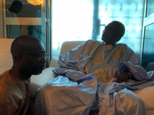 Magal Kazourajab, Serigne Abdourahmane Mbacké en compagnie de Bouba Ndour et Mara Dieng chez Abo le Khalife de Serigne Falilou. Magal Kazourajab, Serigne Abdourahmane Mbacké en compagnie de Bouba Ndour et Mara Dieng chez Abo le Khalife de Serigne Falilou.