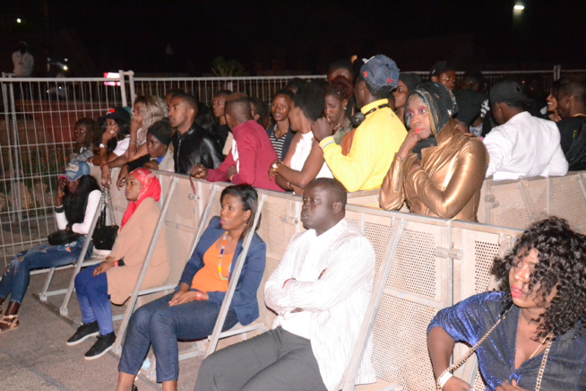 MONUMENT DE LA RENAISSANCE: Les premières images du concert live de TEKNO avec Rakhou Prod. MONUMENT DE LA RENAISSANCE: Les premières images du concert live de TEKNO avec Rakhou Prod.