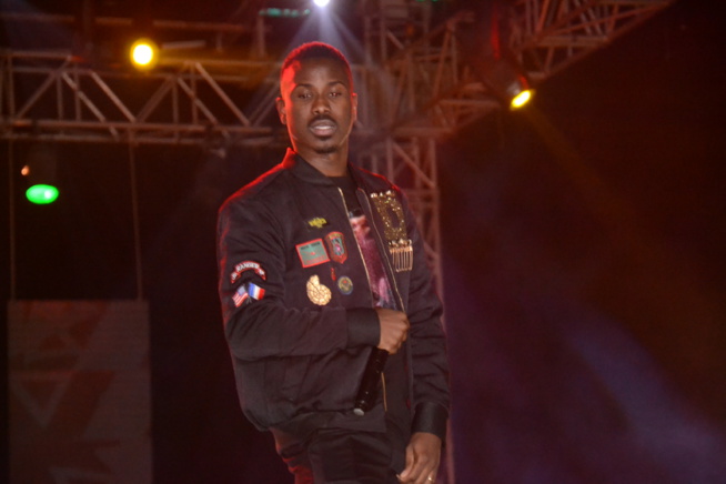 CONCERT TEKNO; Dip et les Ivoirien de TNT casse la baraque au Monument. CONCERT TEKNO; Dip et les Ivoirien de TNT casse la baraque au Monument.