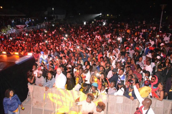 L'artiste Nigerian, Tekno explose le Monument de la Renaissance avec RAKHOU PROD. En images