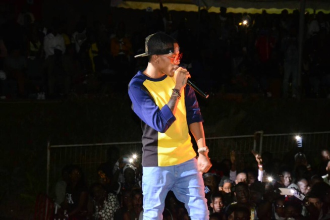 L'artiste Nigerian, Tekno explose le Monument de la Renaissance avec RAKHOU PROD. En images