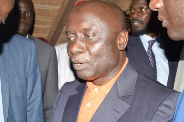 Idrissa Seck sur le parrainage : « Si Macky Sall viole la Constitution du Sénégal le 19 avril, nous le dégagerons de là" Idrissa Seck sur le parrainage : « Si Macky Sall viole la Constitution du Sénégal le 19 avril, nous le dégagerons de là"