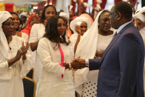 Les femmes de Benno Bokk Yakaar adoptent le Parrainage Les femmes de Benno Bokk Yakaar adoptent le Parrainage