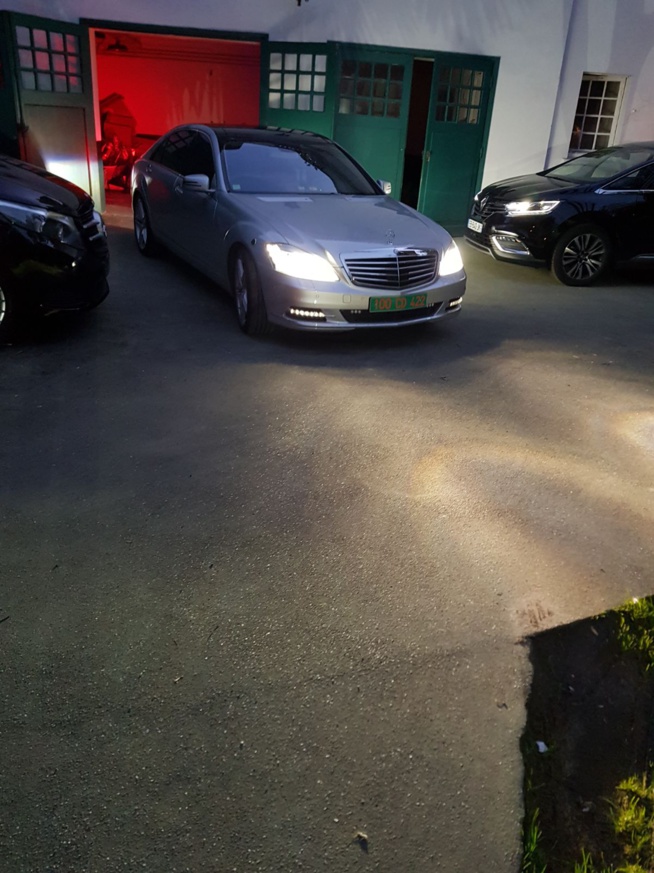 Fake news : la voiture de Macky Sall n'a pas été enfarinée, voici la vraie voiture du Président