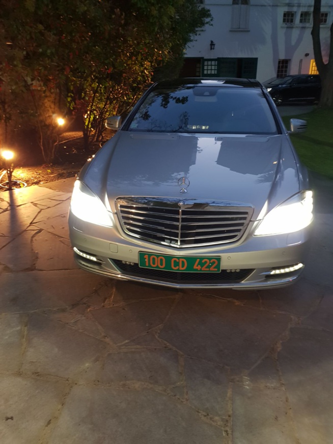 Fake news : la voiture de Macky Sall n'a pas été enfarinée, voici la vraie voiture du Président