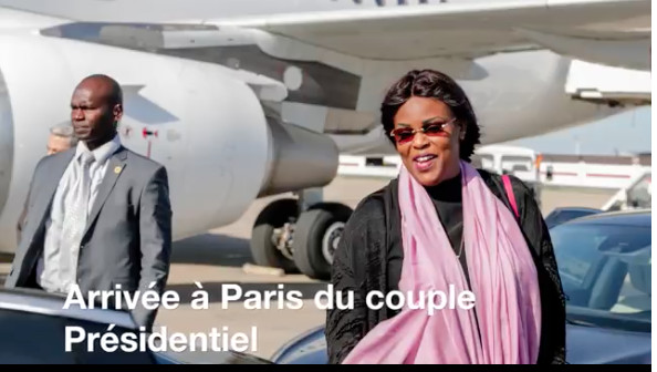 Arrivée du Président Macky Sall à Paris avec son épouse Marième Faye Sall…Tout ce que vous n’avez pas vu Arrivée du Président Macky Sall à Paris avec son épouse Marième Faye Sall…Tout ce que vous n’avez pas vu