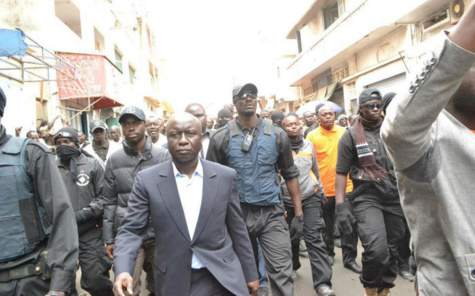 Urgent: Idrissa Seck, Thierno Bocoum, Kilifeu... arrêtés Urgent: Idrissa Seck, Thierno Bocoum, Kilifeu... arrêtés
