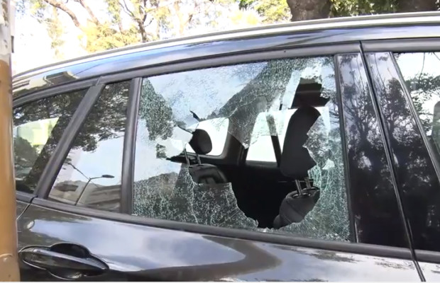 Des manifestants ont attaqué le commissariat de Médina pour libérer Idrissa Seck, Alassane Sall et Abdoul Mbaye arrêtés par la police Des manifestants ont attaqué le commissariat de Médina pour libérer Idrissa Seck, Alassane Sall et Abdoul Mbaye arrêtés par la police