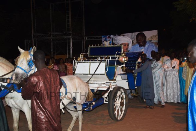Cheikh Bethio et son épouse Sokhna Aïda Diallo, en mode WEUTIIR… (Photos) Cheikh Bethio et son épouse Sokhna Aïda Diallo, en mode WEUTIIR… (Photos)
