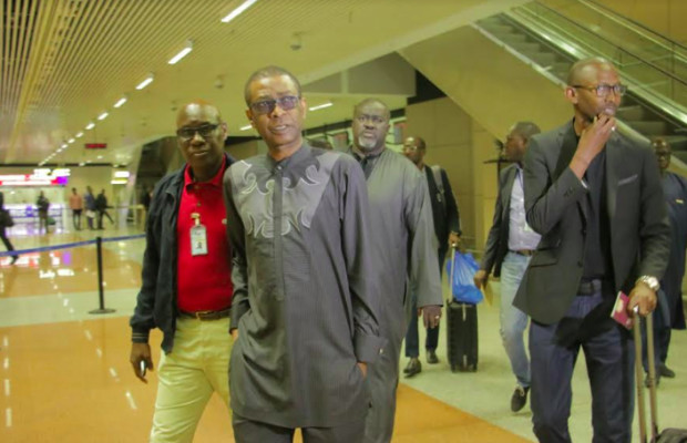 Retour de Youssou Ndour d’Abidjan… Tout ce que vous n’avez pas vu en Images Retour de Youssou Ndour d’Abidjan… Tout ce que vous n’avez pas vu en Images
