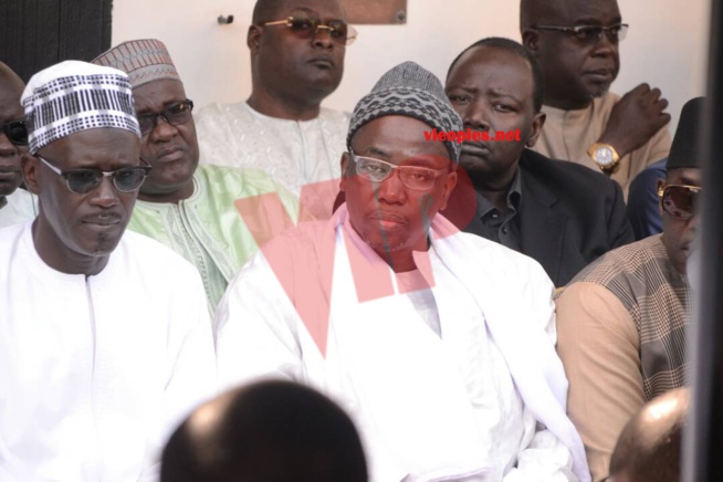 Levé du corps du bassiste du super étoile Habib Faye à l'hopital principal de Dakar: Le chef de l'Etat Macky Sall et le monde de la culture lui on rendu un dernier hommage.