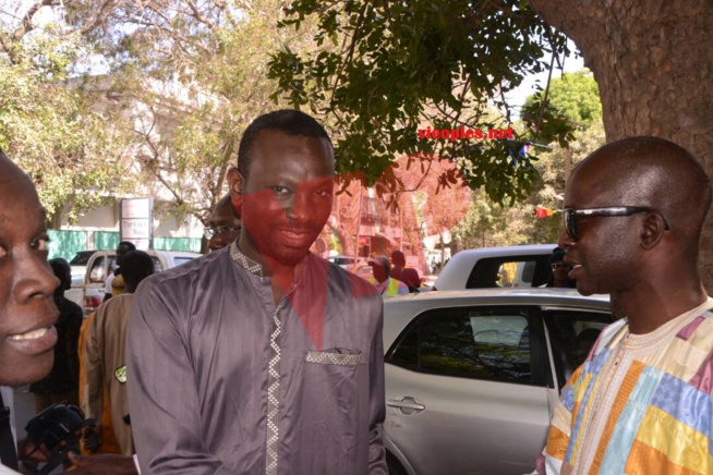 Levé du corps du bassiste du super étoile Habib Faye à l'hopital principal de Dakar: Le chef de l'Etat Macky Sall et le monde de la culture lui on rendu un dernier hommage.